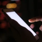 Pourquoi mon téléphone rame sur internet : causes et solutions